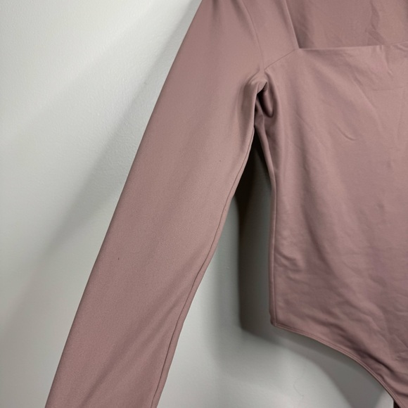 Abercrombie & Fitch Square Neck Long Sleeve Bodysuit Mauve Large - Picture 5 of 8